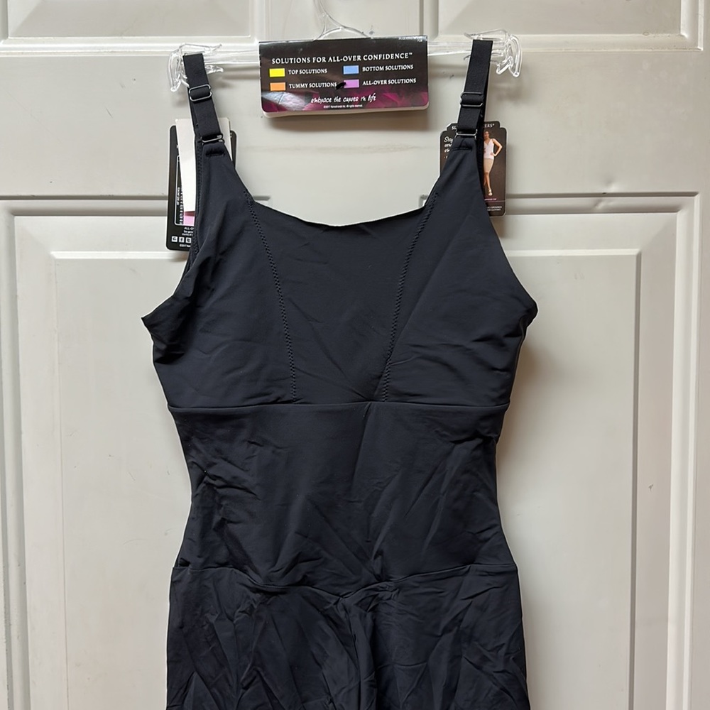 🎉HP🎉 Maidenform shapewear, size medium NWT!!! - Picture 4 of 10